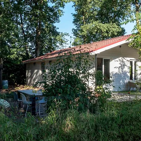 Boshuisje * Hattemerbroek